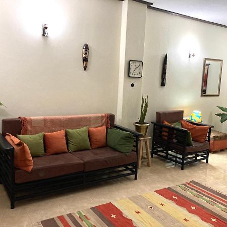 Okra House Hotel Entebbe Ngoại thất bức ảnh