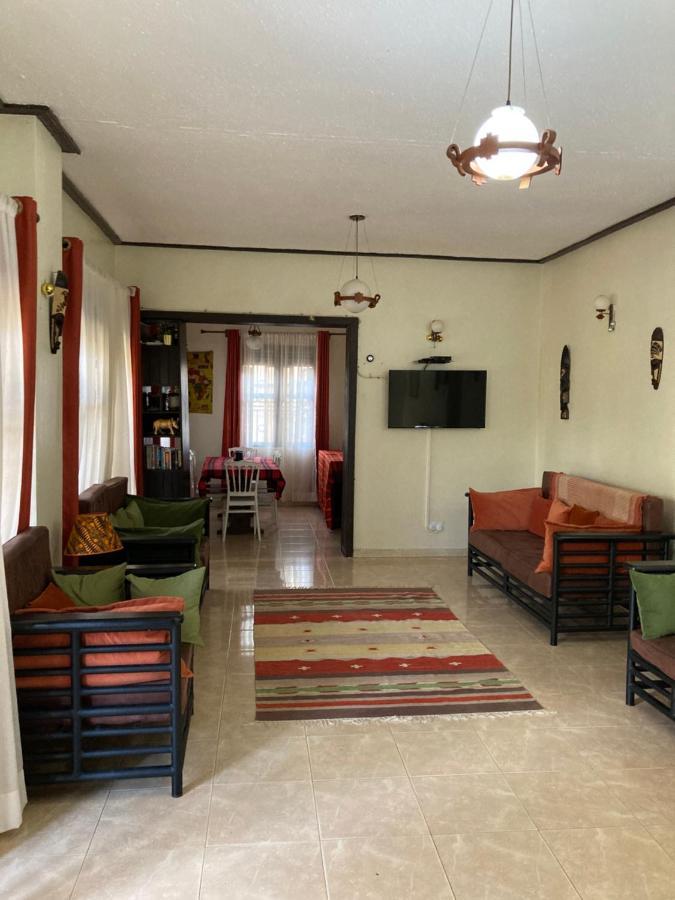Okra House Hotel Entebbe Ngoại thất bức ảnh