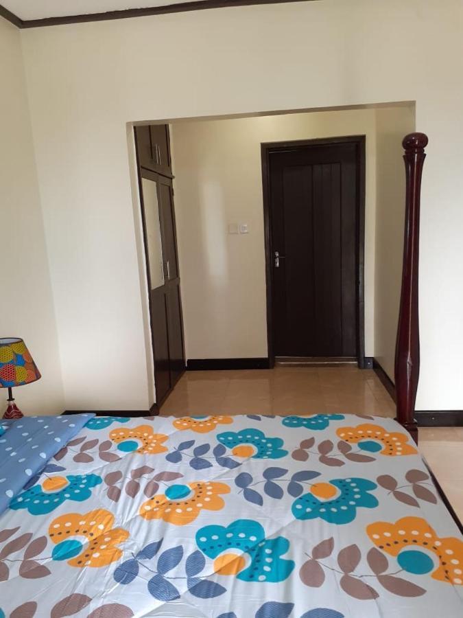 Okra House Hotel Entebbe Ngoại thất bức ảnh
